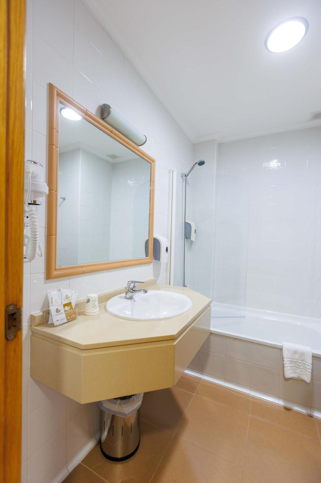 Hotel O Cruceiro Caldas De Reis Eksteriør bilde