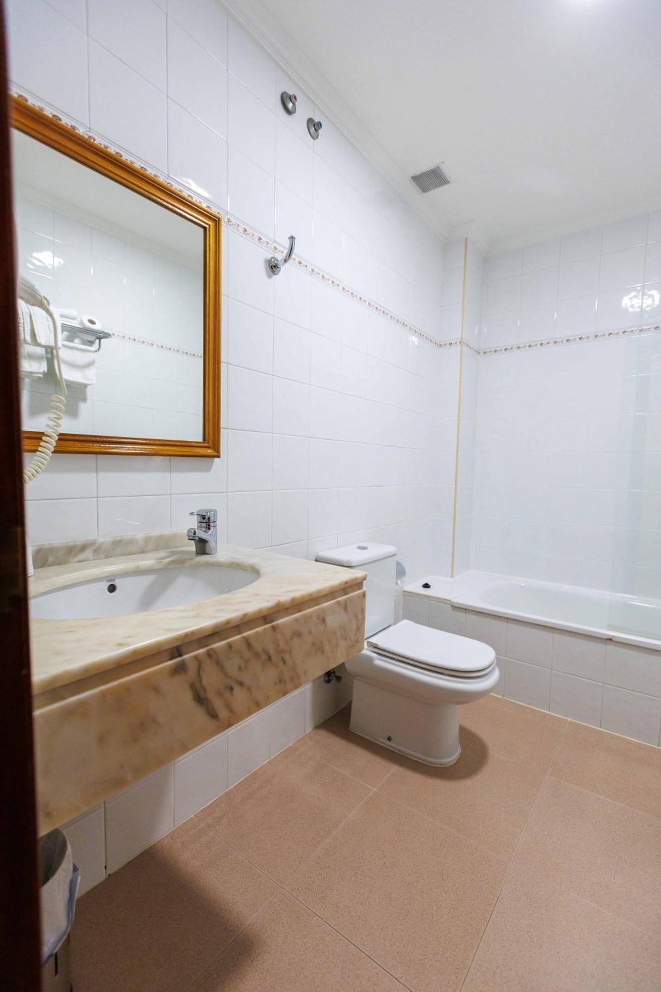 Hotel O Cruceiro Caldas De Reis Eksteriør bilde