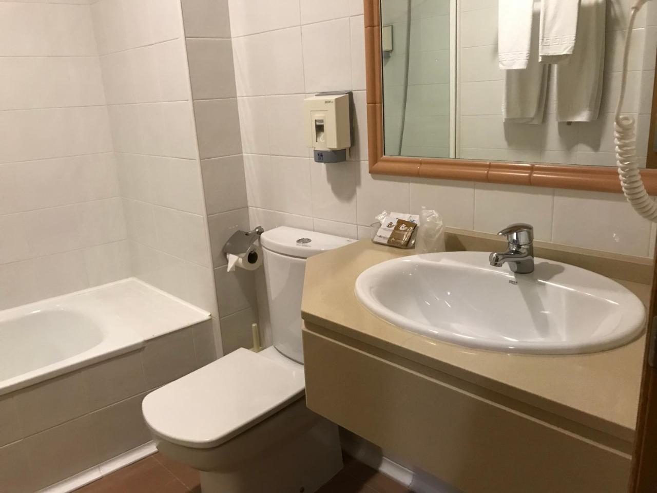 Hotel O Cruceiro Caldas De Reis Eksteriør bilde